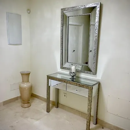 Duplex With Ocean View La Caleta Apartman *
